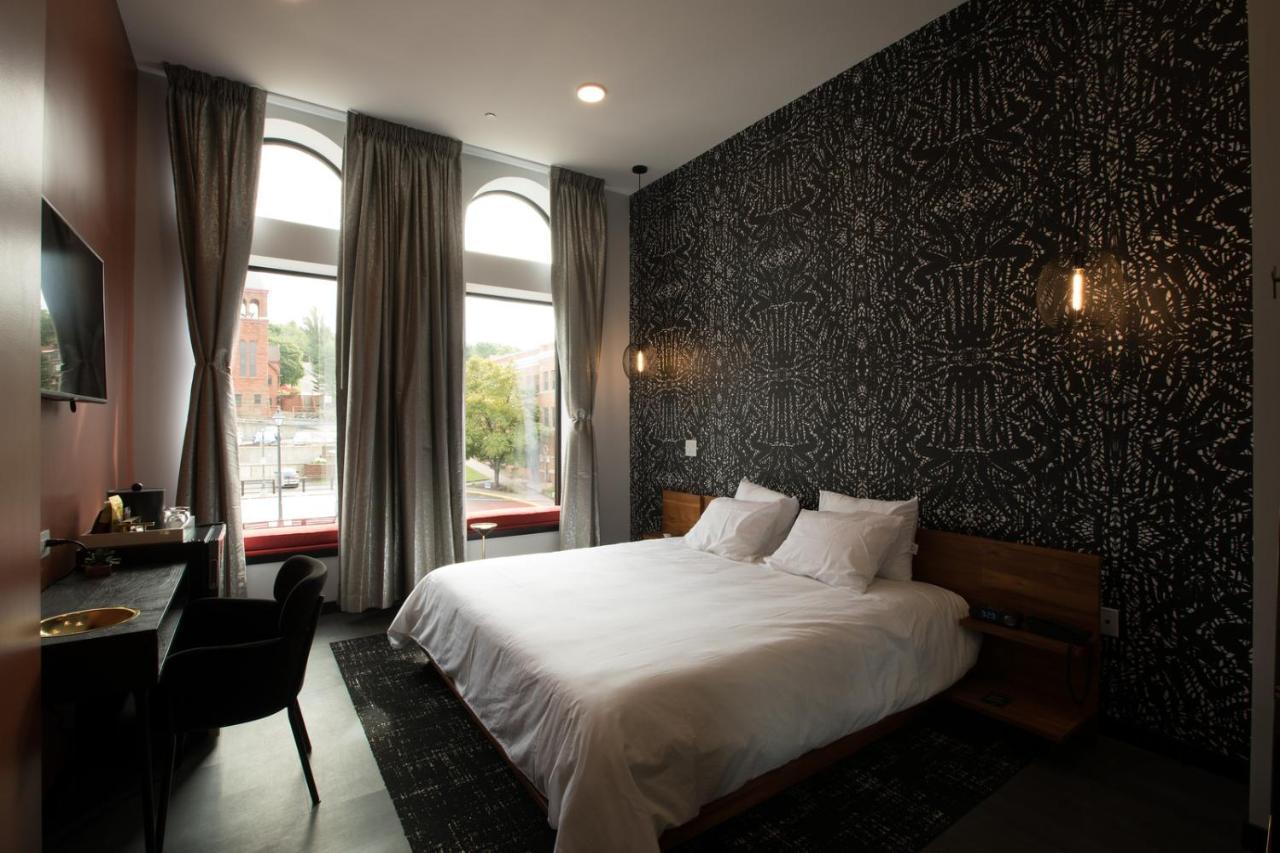 The Vault Hotel Houghton Bagian luar foto