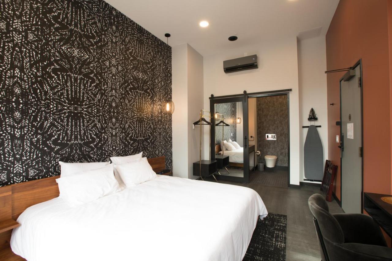 The Vault Hotel Houghton Bagian luar foto