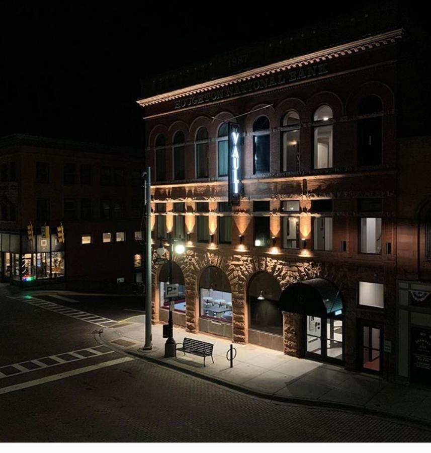 The Vault Hotel Houghton Bagian luar foto
